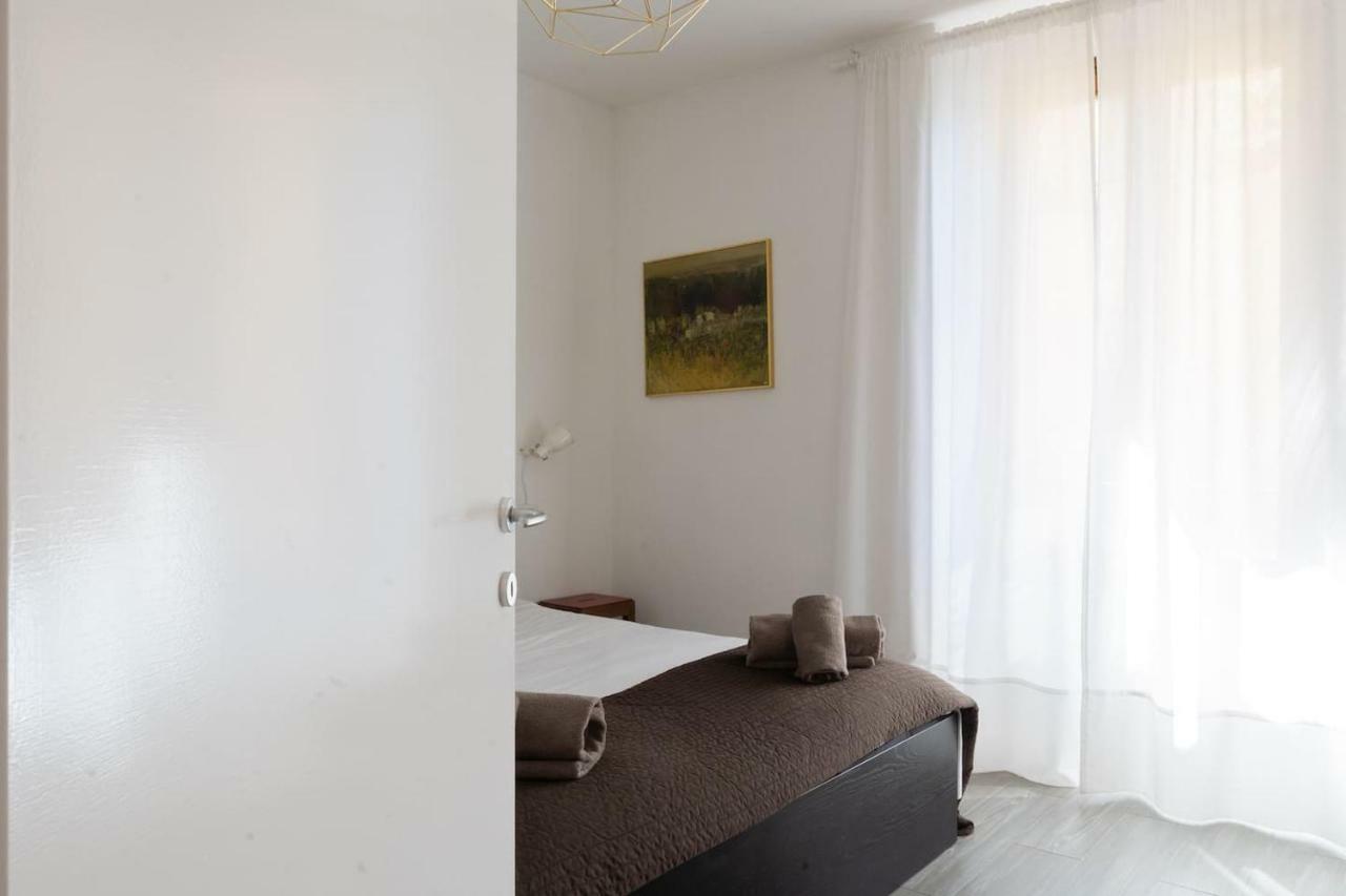 Romantic Pier By Rent All Como Carate Urio Exterior photo